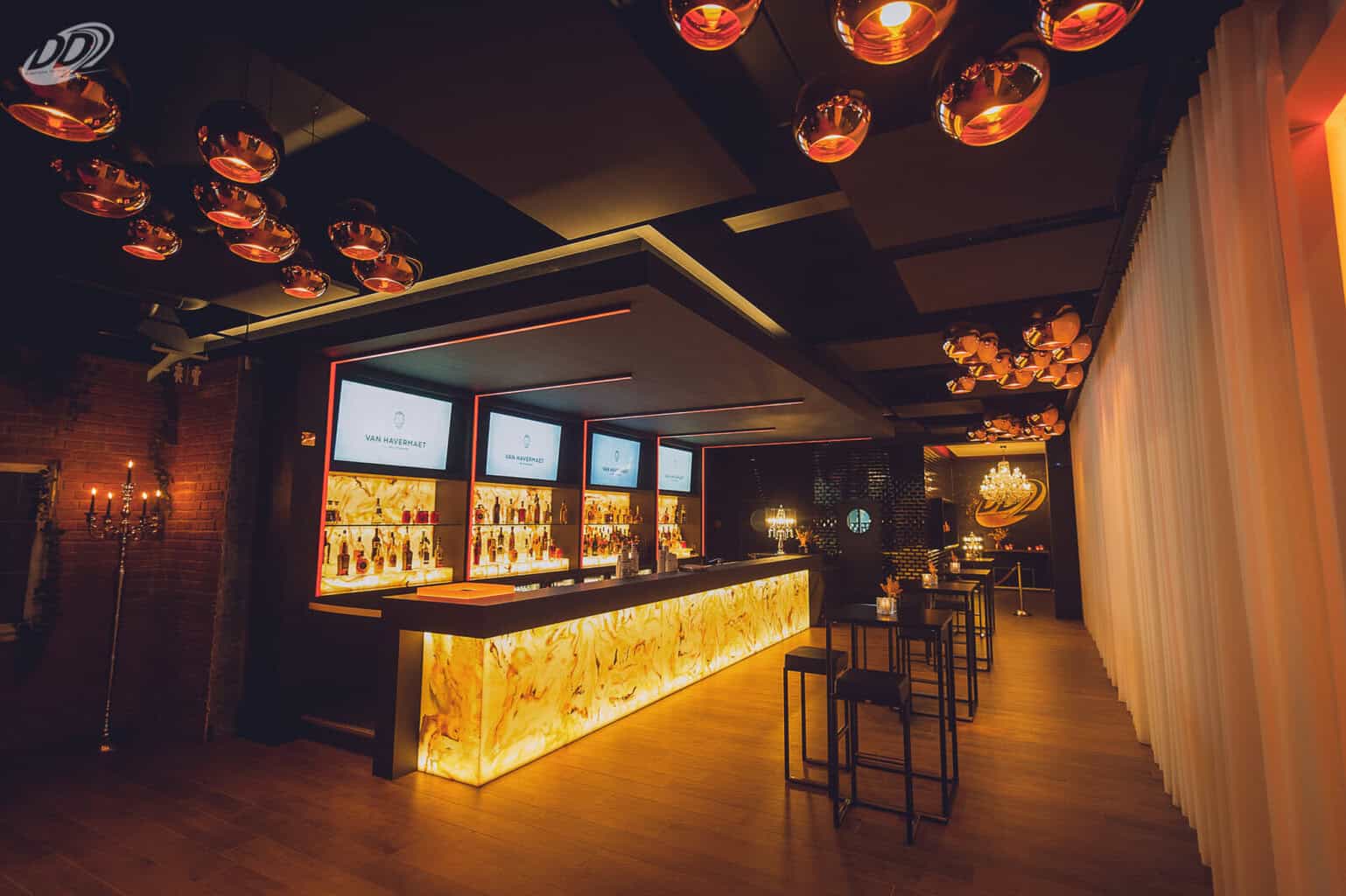 VIP Bar